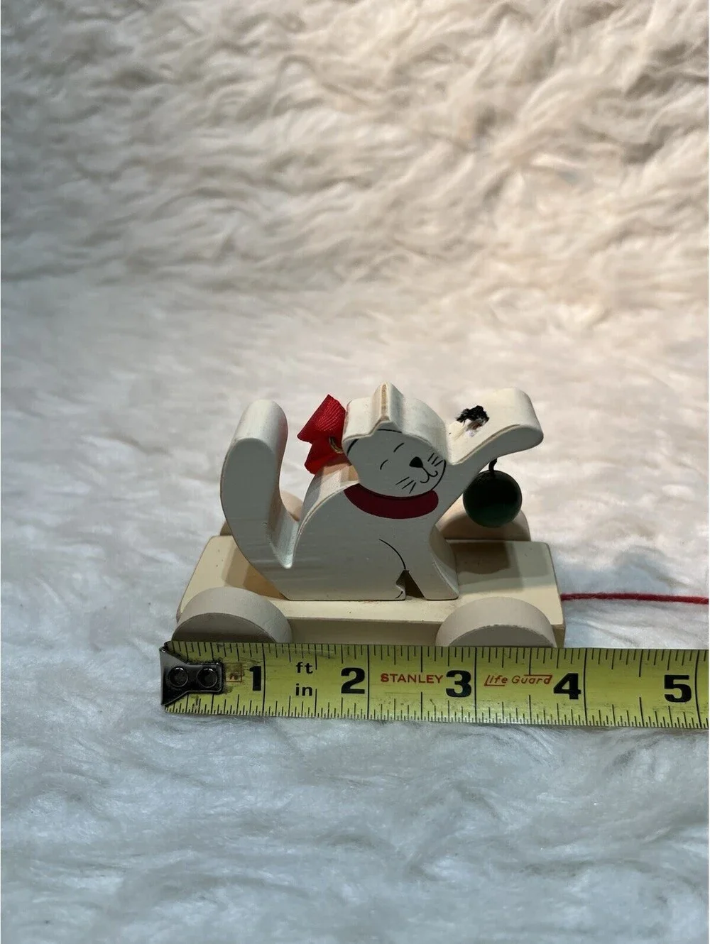 charming white wooden cat pull toy Ornament